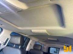 2018 CHEVROLET SUBURBAN VIN: 1GNSCJKC8JR152321