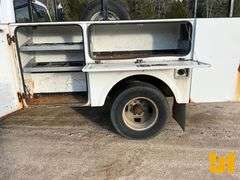 2009 FORD F-350 S/A UTILITY TRUCK VIN: 1FDWF36549EA72635