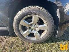 2018 CHEVROLET SUBURBAN VIN: 1GNSCJKC8JR152321