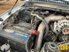 2005 FORD F450 SINGLE AXLE REGULAR CAB STAKE BED TRUCK VIN: 1FDXF46P24EB48177