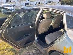 2018 KIA OPTIMA VIN: 5XXGT4L32JG206147 2WD