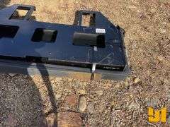 UNUSED KC 45” FORK FRAME W/42” FORKS