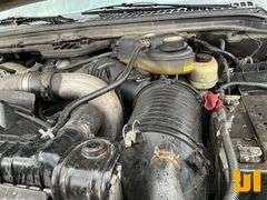 2005 FORD F450 SINGLE AXLE REGULAR CAB STAKE BED TRUCK VIN: 1FDXF46P24EB48177