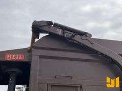 2006 MACK MR TRI FRONT LOAD COLLECTION TRUCK VIN: 1M2K189C36M033556