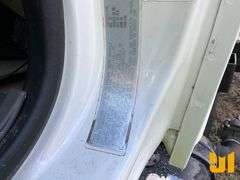 2001 STERLING L7500 S/A VAC VIN: 2FZAA0AK71AB56467