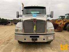 2018 KENWORTH T880 TANDEM AXLE DAY CAB TRUCK TRACTOR VIN: 1XKZDP9X8JJ211306