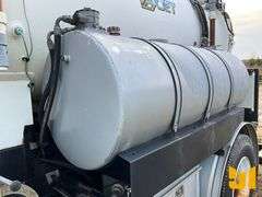 2001 STERLING L7500 S/A VAC VIN: 2FZAA0AK71AB56467