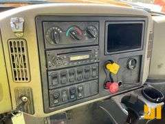 2010 INTERNATIONAL 7600 SINGLE AXLE DUMP TRUCK VIN: 1HTWDAARXAJ240849