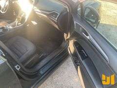 2014 FORD FUSION SEDAN  VIN: 3FA6P0HD8ER264948