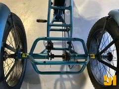 UNUSED ELECTRIC MOONCOOL TRICYCLE