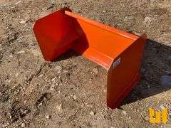 UNUSED KC 36” MINI UNIVERSAL SNOW PUSHER