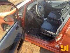 2008 HONDA FIT VIN: JHMGD38648S048290 2WD