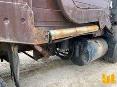 2006 MACK MR TRI FRONT LOAD COLLECTION TRUCK VIN: 1M2K189C36M033556