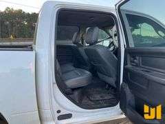 2014 RAM 1500 HEMI 5.7L CREW CAB 4X4 PICKUP VIN: 1C6RR7KTXES164632