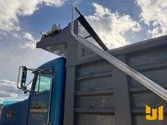 1990 PETERBILT 378 TANDEM AXLE DUMP TRUCK VIN: 1XPFD20X0LN292665