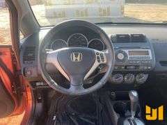 2008 HONDA FIT VIN: JHMGD38648S048290 2WD