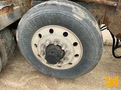 1994 PETERBILT 357 TRI ROLL OFF TRUCK VIN: 1XPAL60X2RN353155