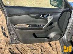 2017 NISSAN ROGUE VIN: 5N1AT2MT5HC862230 FWD