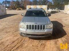 2008 JEEP GRAND CHEROKEE VIN: 1J8GR48KX8C188272 4WD