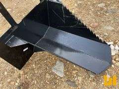 UNUSED KC 40” TREE SPADE BUCKET