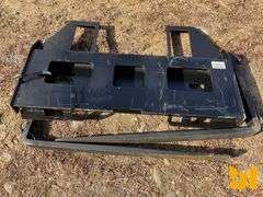 UNUSED KC 45” FORK FRAME W/42” FORKS