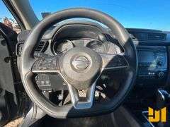 2017 NISSAN ROGUE VIN: 5N1AT2MT5HC862230 FWD