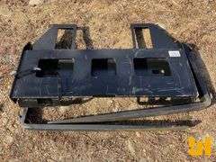 UNUSED KC 45” FORK FRAME W/42” FORKS