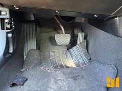 2006 BMW 325I VIN: WBAVB17576NK30392