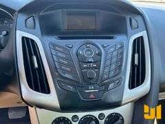 2014 FORD FOCUS VIN: 1FADP3F22EL393762 FWD