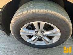 2017 CHEVROLET EQUINOX VIN: 2GNALBEKXH1553392 FWD