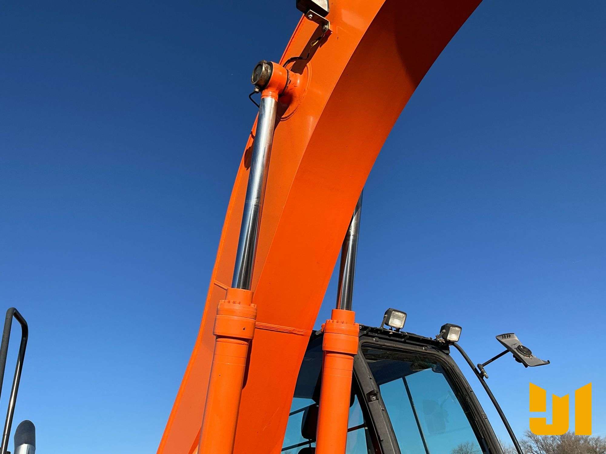 2012 HITACHI ZX290-5 LC HYDRAULIC EXCAVATOR SN: 1FFDDB70HCE830076