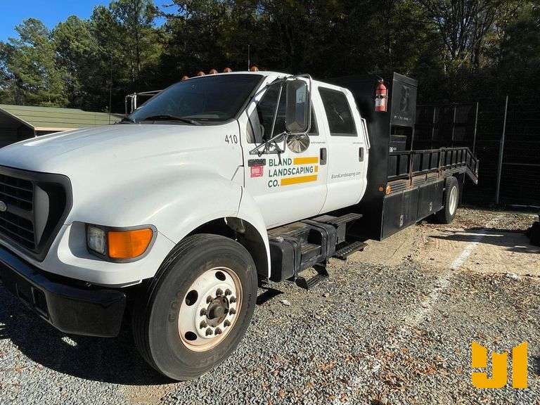 2000 FORD F-650 CREW CAB VIN: 3FDNW6551YMA20726 S/A LANDSCAPER TRUCK