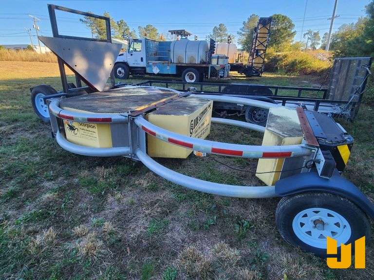 TRAFFIX DEVICES INC SCORPION 10002 TOWED ATTENUATOR VIN: 1E9TF160DVC521366