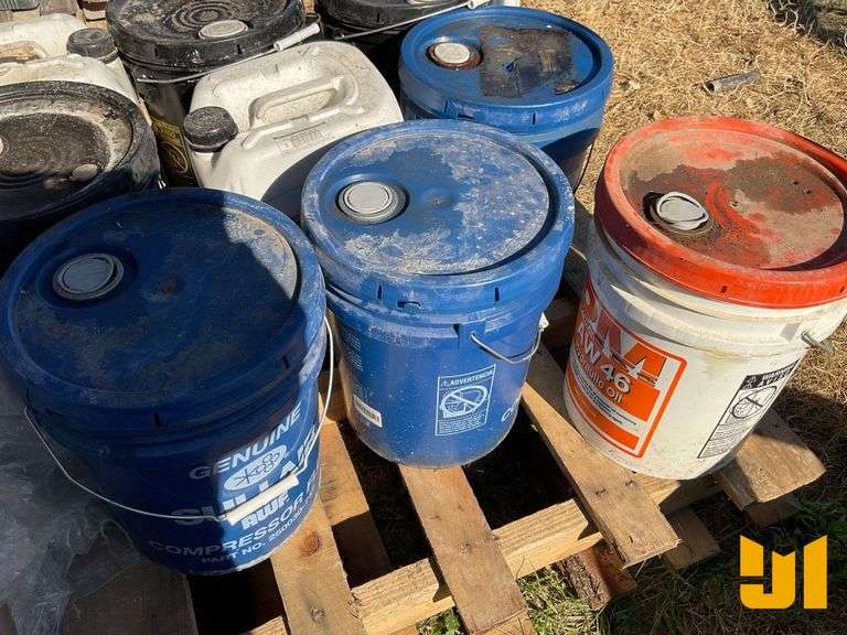 PALLET OF PAROIL M, PRO TEC COMPRESSOR FLUID, HYDRAULIC OIL