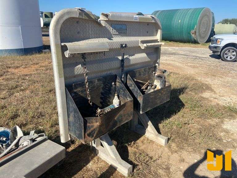 MERRITT HEADACHE RACK