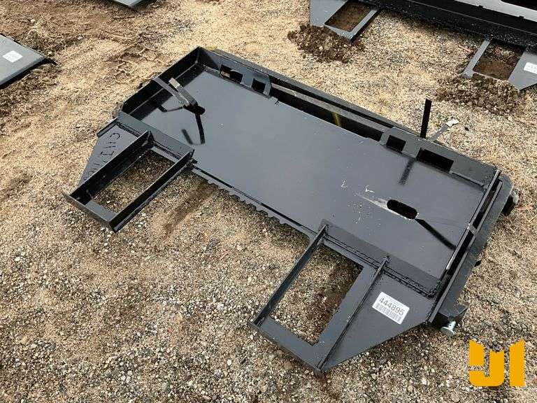 UNUSED 2025 KIT CONTAINER 45" FORK FRAME W/ 42" FORKS