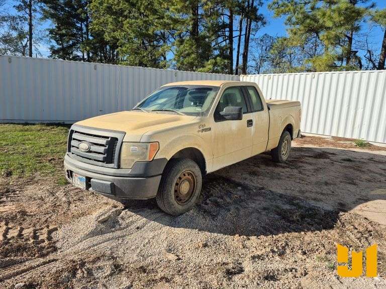 2010 FORD F-150 XL EXTENDED CAB 4X2 PICKUP VIN: 1FTEX1C88AKE21799