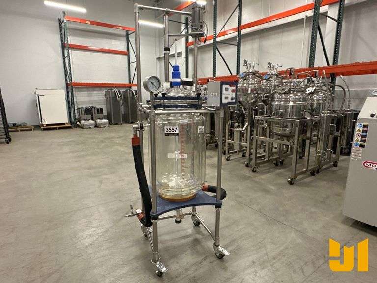 JACKETED GLASS REACTOR