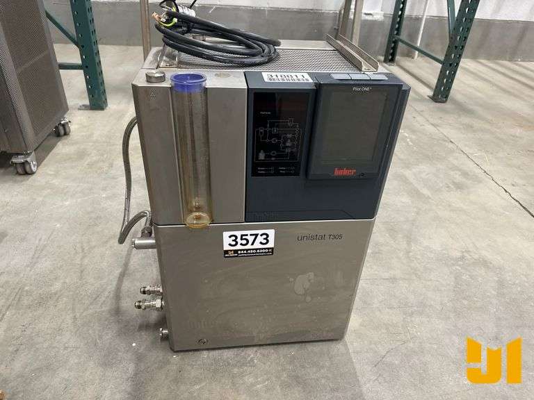HUBER UNISTAT T305 DYNAMIC TEMPERATURE CONTROL SYSTEM SN: 354124