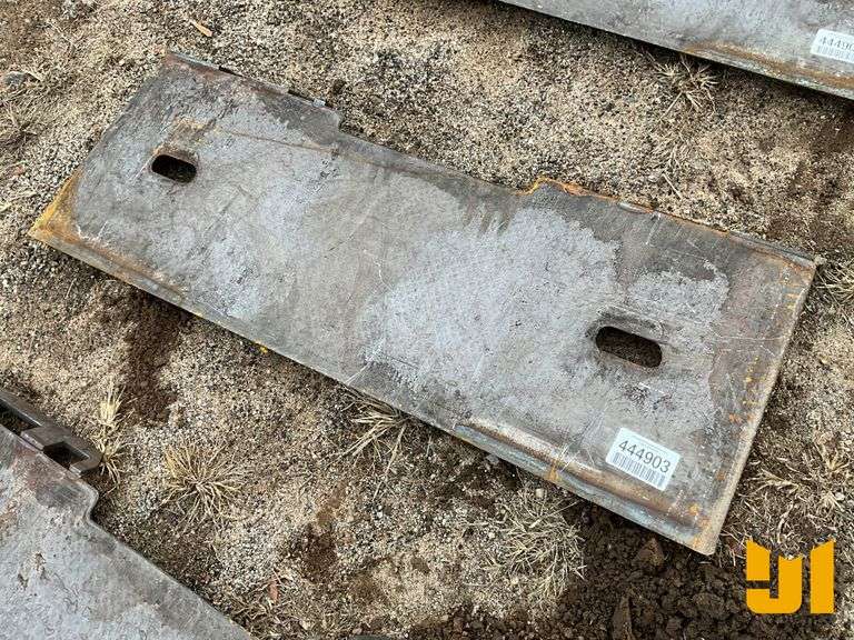 UNUSED 2025 KIT CONTAINER MOUNTING FRAME