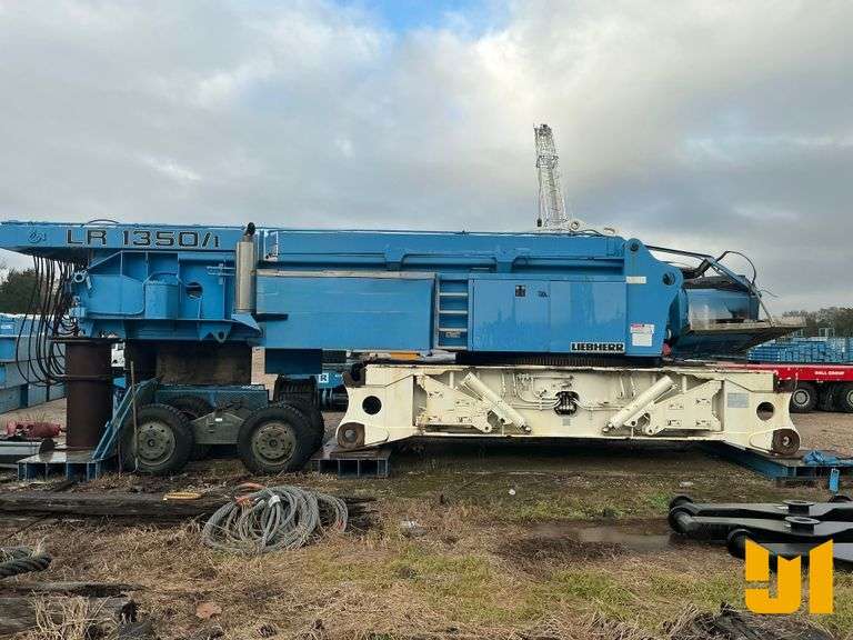 2009 LIEBHERR LR1350 CRAWLER CRANE SN: 74102