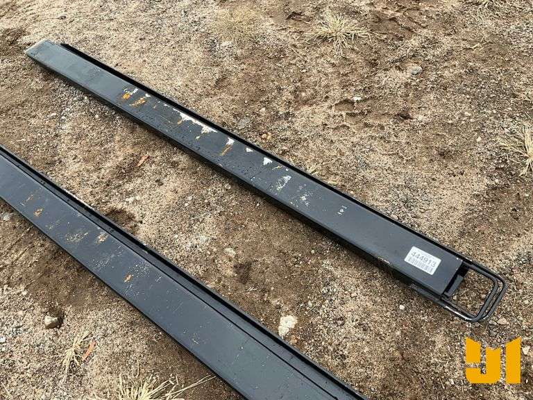 UNUSED 2025 KIT CONTAINER  84" FORK EXTENSIONS