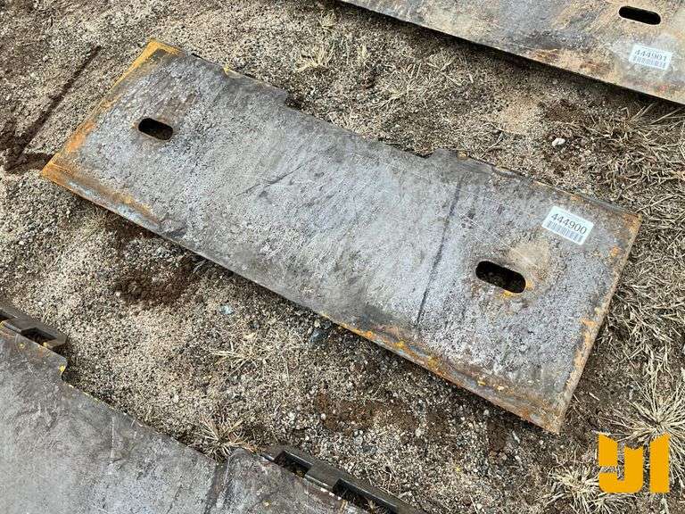 UNUSED 2025 KIT CONTAINER MOUNTING FRAME