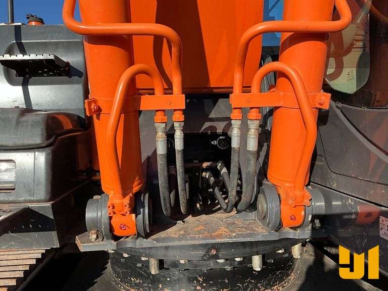 2012 HITACHI ZX290-5 LC HYDRAULIC EXCAVATOR SN: 1FFDDB70HCE830076