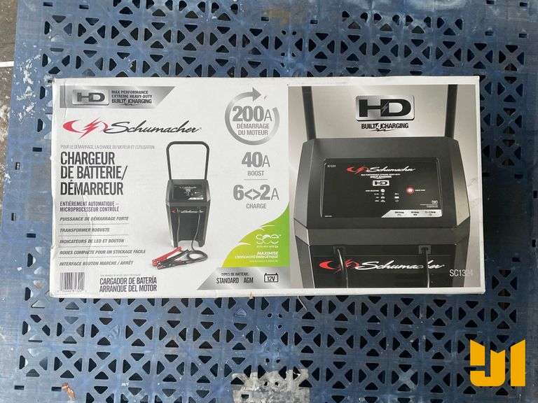UNUSED SCHUMACHER BATTERY CHARGER, 2/6/40 200 AMP, 6/12 VOLTS