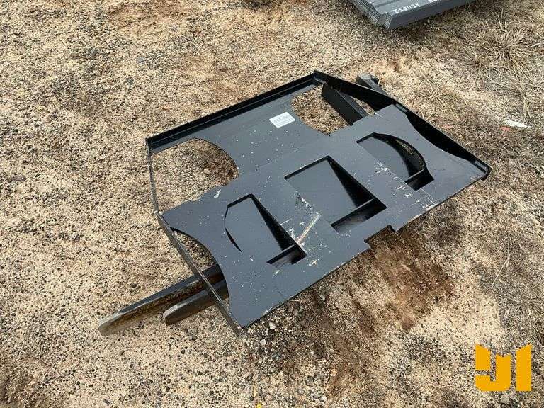 UNUSED 2025 KIT CONTAINER  36 INCH UNIVERSAL FORK FRAME W/ 42" FORKS