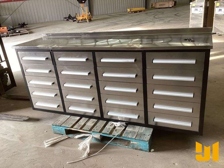 UNUSED 2024 7FT-200D-1B 20 DRAWER WORK BENCH