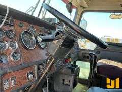1999 KENWORTH T800 TANDEM AXLE DAY CAB TRUCK TRACTOR VIN: 1XKDDU0X6XJ830887