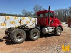 1999 KENWORTH T800 TANDEM AXLE DAY CAB TRUCK TRACTOR VIN: 1XKDDU0X6XJ830887