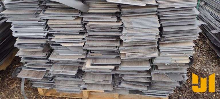 PALLET OF VINYL FLOORING
